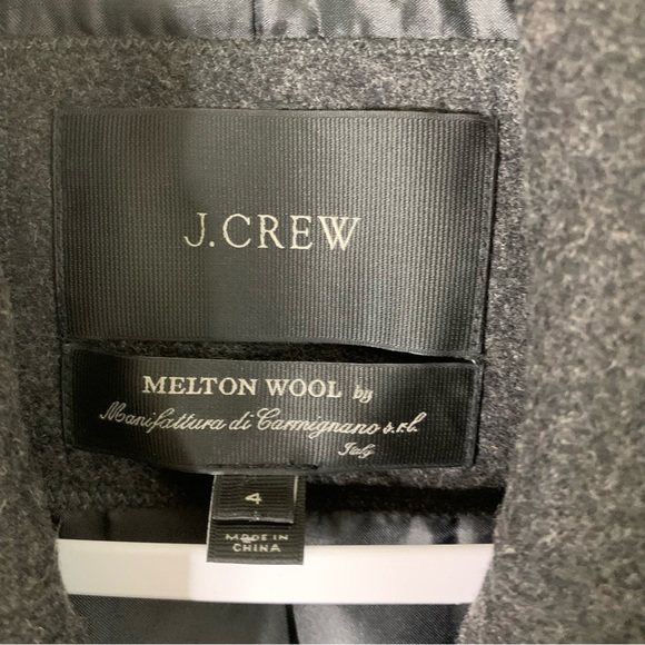 J.Crew women's double-breasted peacoat made of a dark gray Melton wool blend 4 - Picture 5 of 9